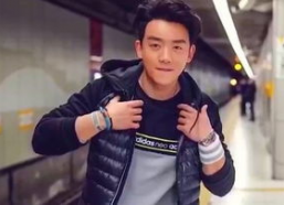 娱乐吃瓜助理小花,小花带你领略娱乐圈的“瓜田”盛景