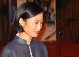 张火丁及老公生活照,幸福满溢画面温馨