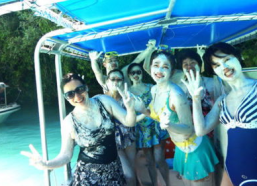 娱乐吃瓜君原唱,揭秘娱乐圈幕后故事，带你领略明星们的真实生活