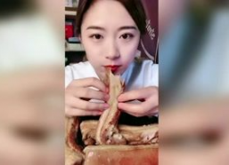 娱乐吃瓜酱 女性
